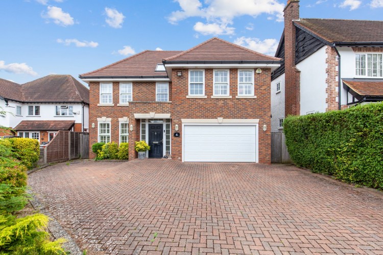 Images for Hartsbourne Road, Bushey Heath, Hertforshire